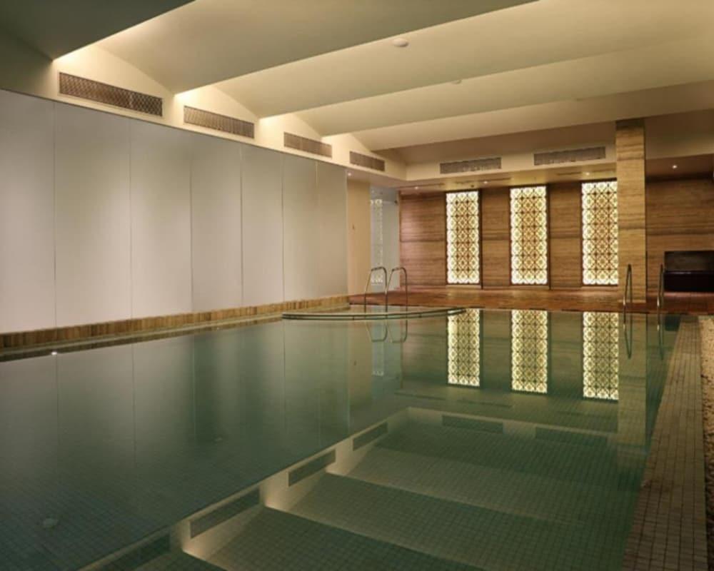Fortune Select Sg Highway, Ahmedabad - Member Itc Hotels' Group Extérieur photo