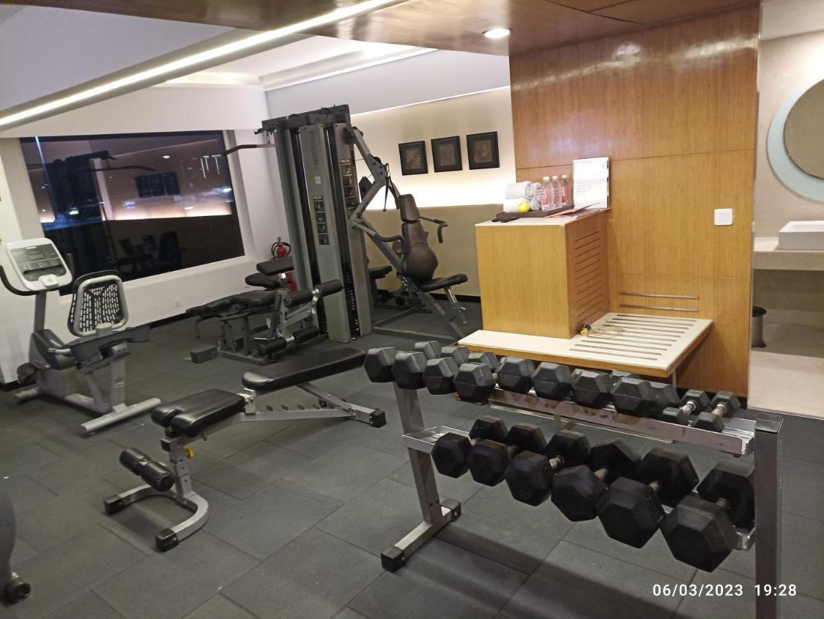 Fortune Select Sg Highway, Ahmedabad - Member Itc Hotels' Group Extérieur photo