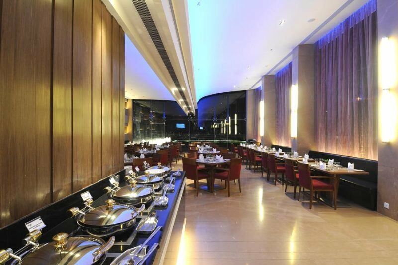 Fortune Select Sg Highway, Ahmedabad - Member Itc Hotels' Group Extérieur photo